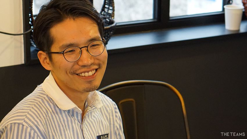 모멘트립 - 무전여행과 창업으로 배운 것들, 김호근 대표 팀터뷰 사진  (더팀스 제공)