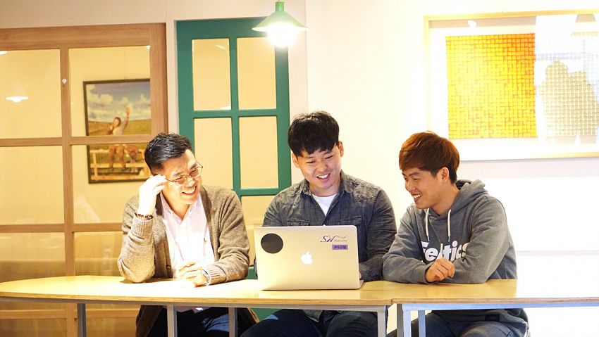 투데잇(Todait) - 오늘 할 일을 해놓으면 행복해요! 투데잇 팀 팀터뷰 사진  (더팀스 제공)