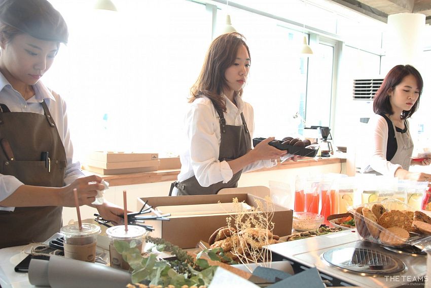 션커뮤니케이션 - 삼성전자 출신 뮤지션 사업가, 선커뮤니케이션즈 배주태 대표 팀터뷰 사진 2 (더팀스 제공)