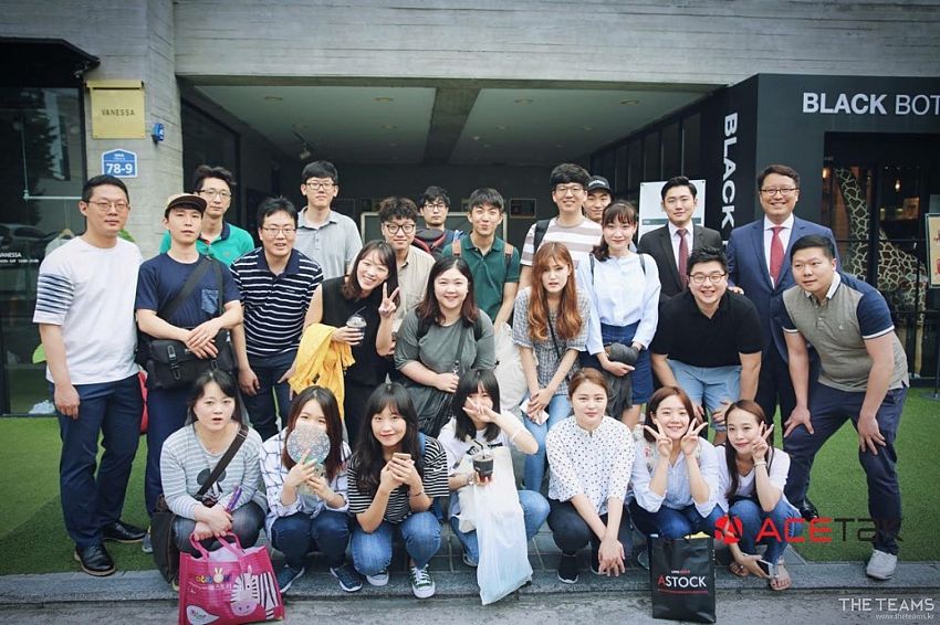 (주)에이스탁 - ‘한때 연극배우, 꿀 성대 포기하고 에이스탁 직원으로서 목소리를 내고 있어요’ 에이스탁 안왕기 증권사업팀 TM직원 팀터뷰 사진  (더팀스 제공)