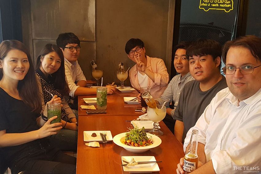 주식회사 브링프라이스 - 8명 팀원이 말하는 브링프라이스의 매력, 브링프라이스 팀 팀터뷰 사진  (더팀스 제공)