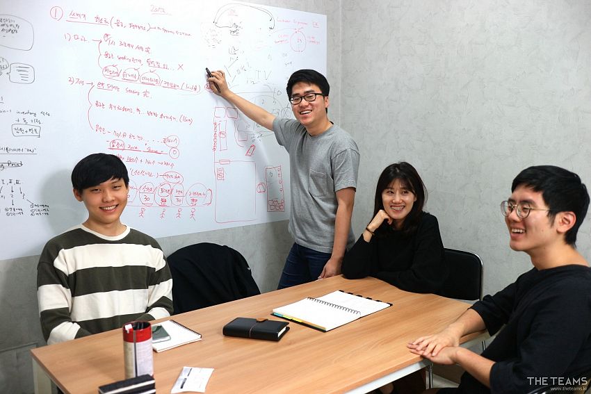 (주)플레이팅 - ‘주식이나 사업으로 부자가 된 후 나만의 재단을 만들자’  플레이팅 오경준 마케팅팀 팀장 팀터뷰 사진 2 (더팀스 제공)