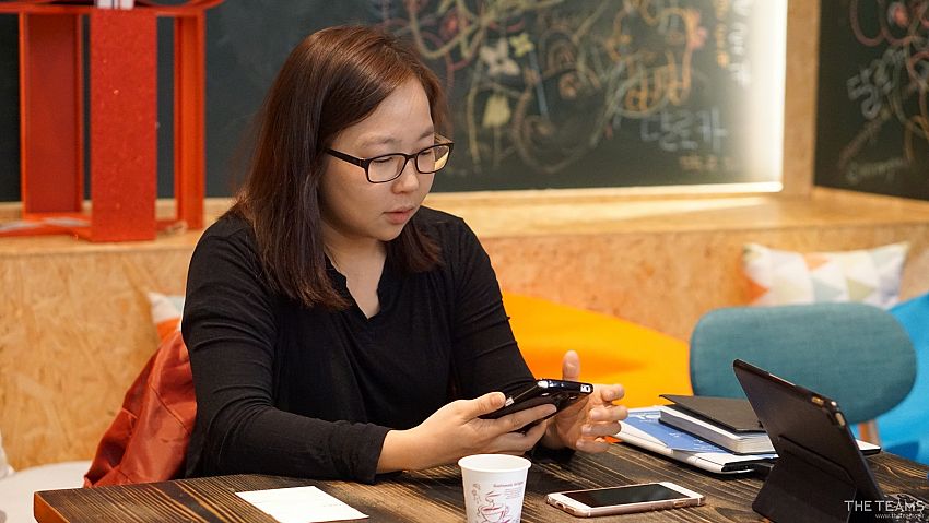 텔라 : TELLA - 영어, 이제 원어민한테 배우세요! 텔라 진유하 CEO 팀터뷰 사진 2 (더팀스 제공)