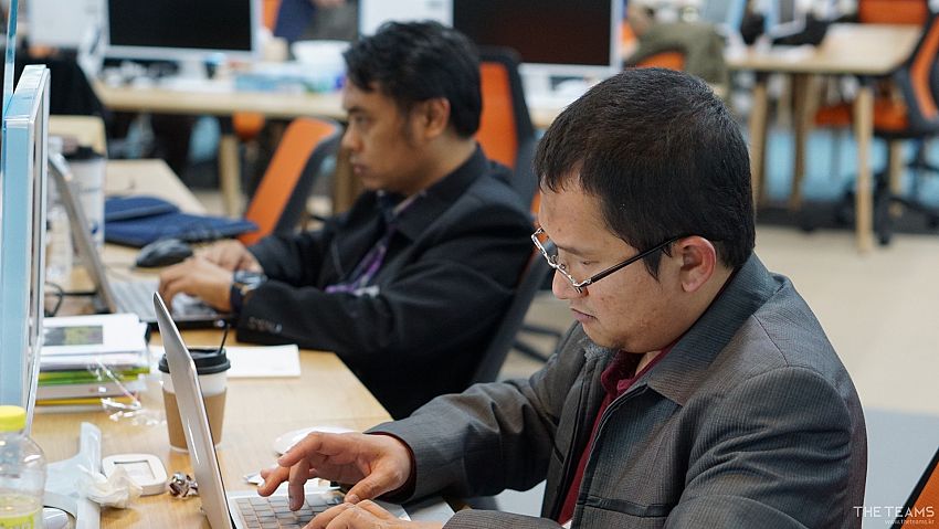 igrow - 농부가 직접 만든 인도네시아 '어그리 테크 (Agri-Tech)’ 기업 igrow 팀 팀터뷰 사진  (더팀스 제공)