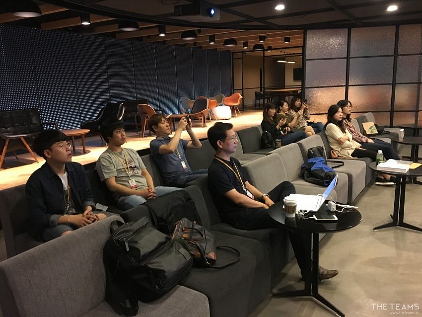 블렌딩 - KPOP 팬들과 꾸준히 소통하며 니즈를 파악해요, 블렌딩 김상은 매니저 팀터뷰 사진 2 (더팀스 제공)