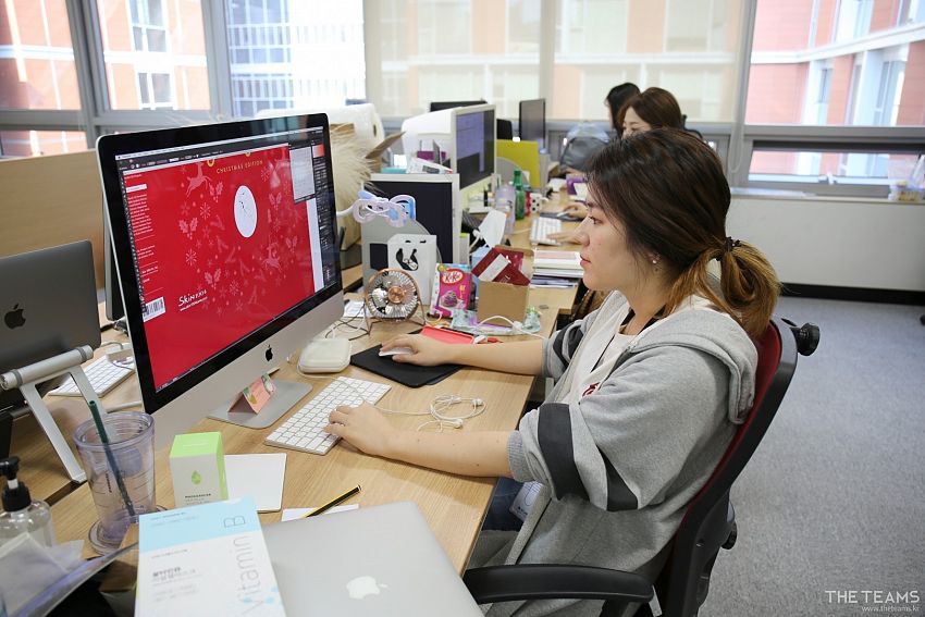 ㈜비투링크 - 문과 출신 코덕 디자이너, 한혜정 비투링크 파트장 팀터뷰 사진 1 (더팀스 제공)