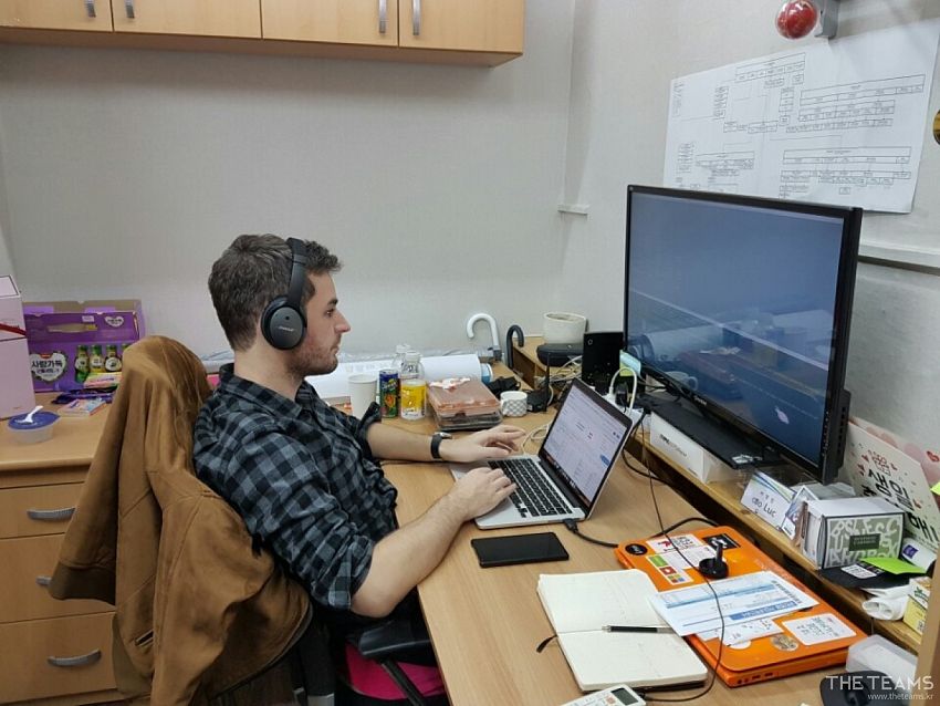 바벨탑(Babeltop) - 마케팅에 개발을 더하다, 바벨탑 Luc 팀터뷰 사진 2 (더팀스 제공)