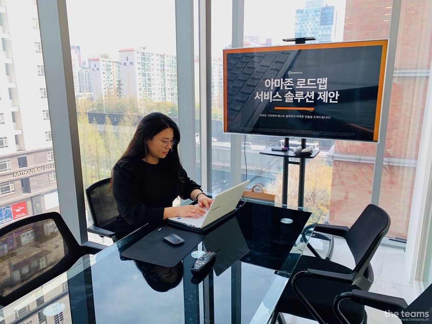 컨택틱 - 성장하는 재미를 느끼는 기업, 컨택틱 최담빈 대리 팀터뷰 사진  (더팀스 제공)