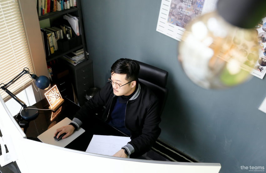 믹스앤픽스 - 내가 진짜 하고 싶은 일을 하는 회사, 믹스앤픽스 김태환 대표 팀터뷰 사진 2 (더팀스 제공)