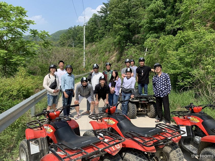 주식회사 스타스테크 - 불가사리에 이런 효능이 있다고? 스타스테크 경영지원팀 팀터뷰 사진  (더팀스 제공)