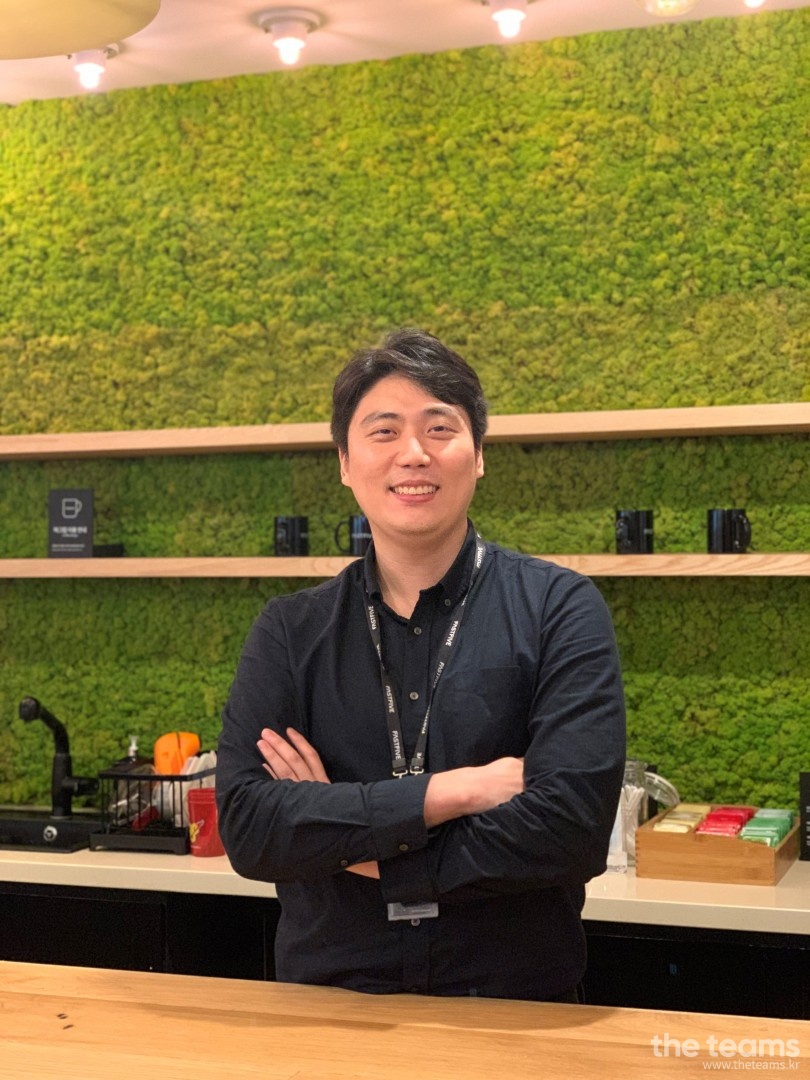 에스체트 - 국내최초로 병원개원운영관련 토탈솔루션을 제공하는 스타트닥터, 에스체트 팀 팀터뷰 사진  (더팀스 제공)