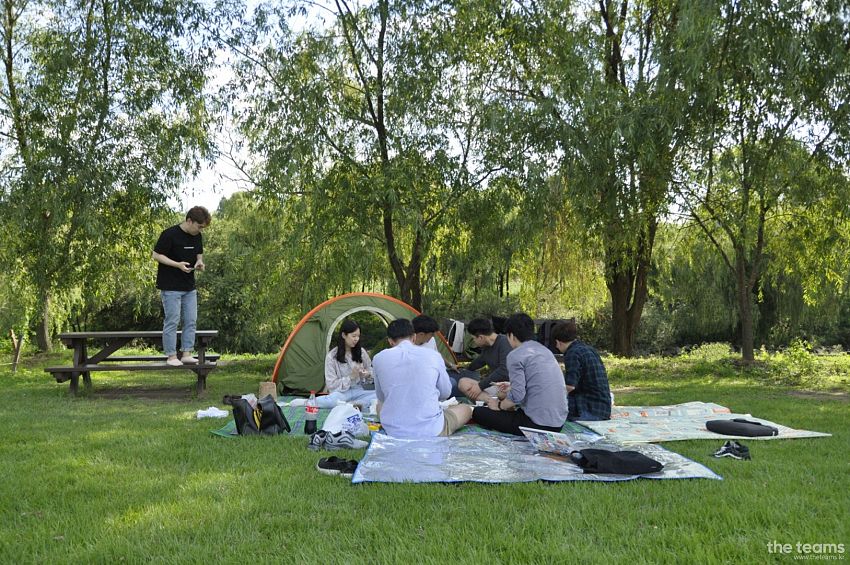 휴먼스케이프 - 자유로운 환경에서 함께 성장하는 사람들, 휴먼스케이프 테크팀 팀터뷰 사진 4 (더팀스 제공)