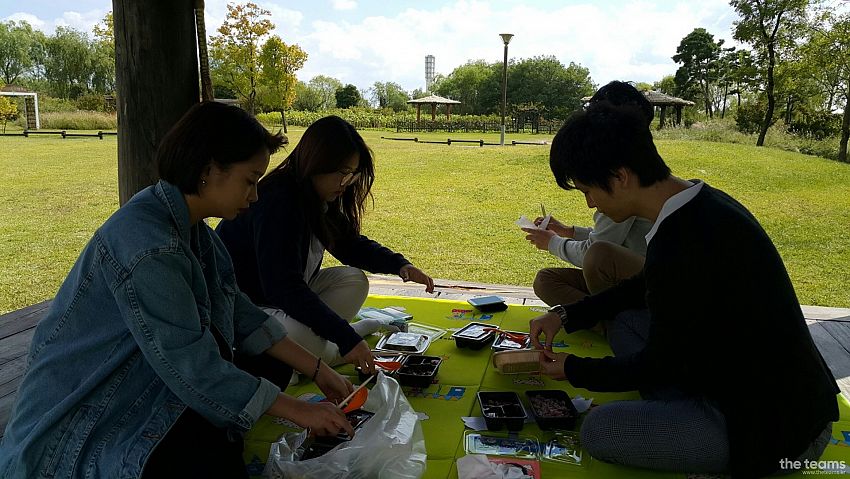 (주)퀄리소프트 - 팀원의 성장을 아낌없이 지원하는 곳,  퀄리소프트 김홍주 개발자 팀터뷰 사진  (더팀스 제공)