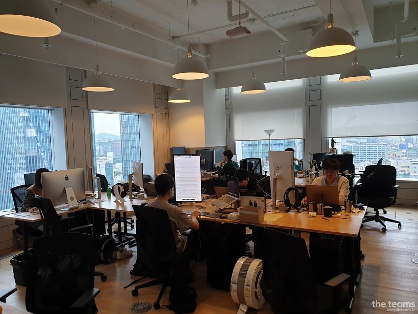 코드잇 - 5분 교육으로 혁신을 만들다, 코드잇 강영훈 팀터뷰 사진 1 (더팀스 제공)