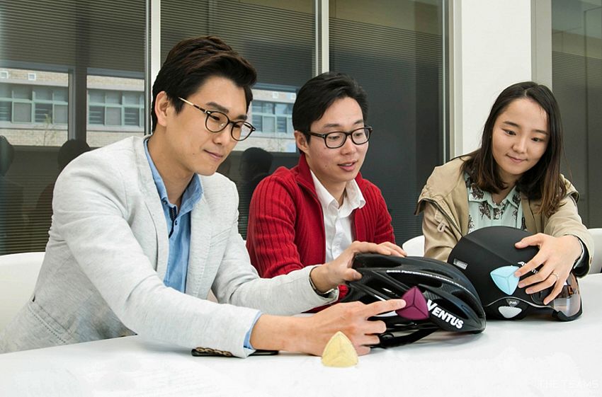 아날로그 플러스 - ‘모두 대기업에서 나왔습니다. 왜 나오게 되었을까요?’ 아날로그플러스 팀 팀터뷰 사진 1 (더팀스 제공)