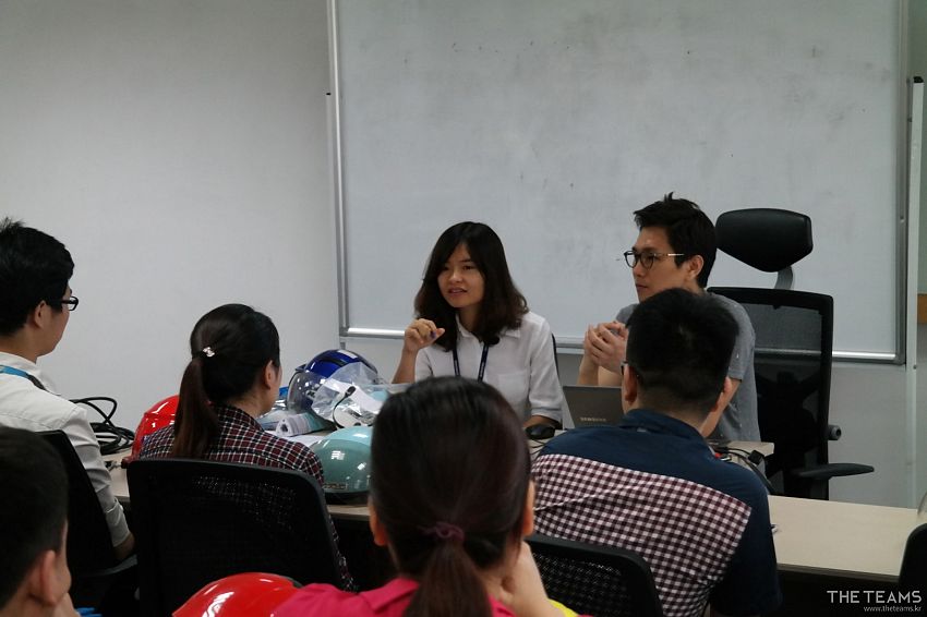 아날로그 플러스 - ‘모두 대기업에서 나왔습니다. 왜 나오게 되었을까요?’ 아날로그플러스 팀 팀터뷰 사진 13 (더팀스 제공)