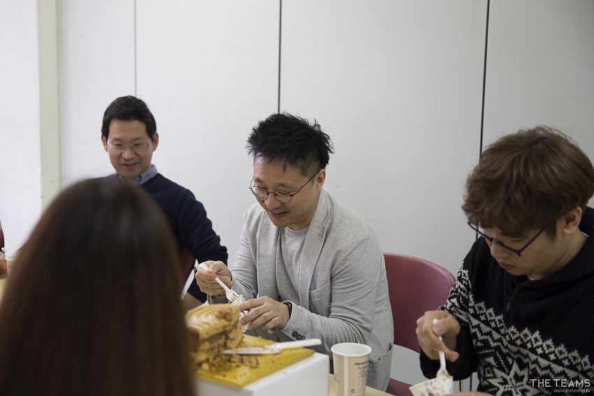 블렌딩 - MBC와 SBS 합작 스타트업, 블렌딩 손창원 이사 팀터뷰 사진 1 (더팀스 제공)