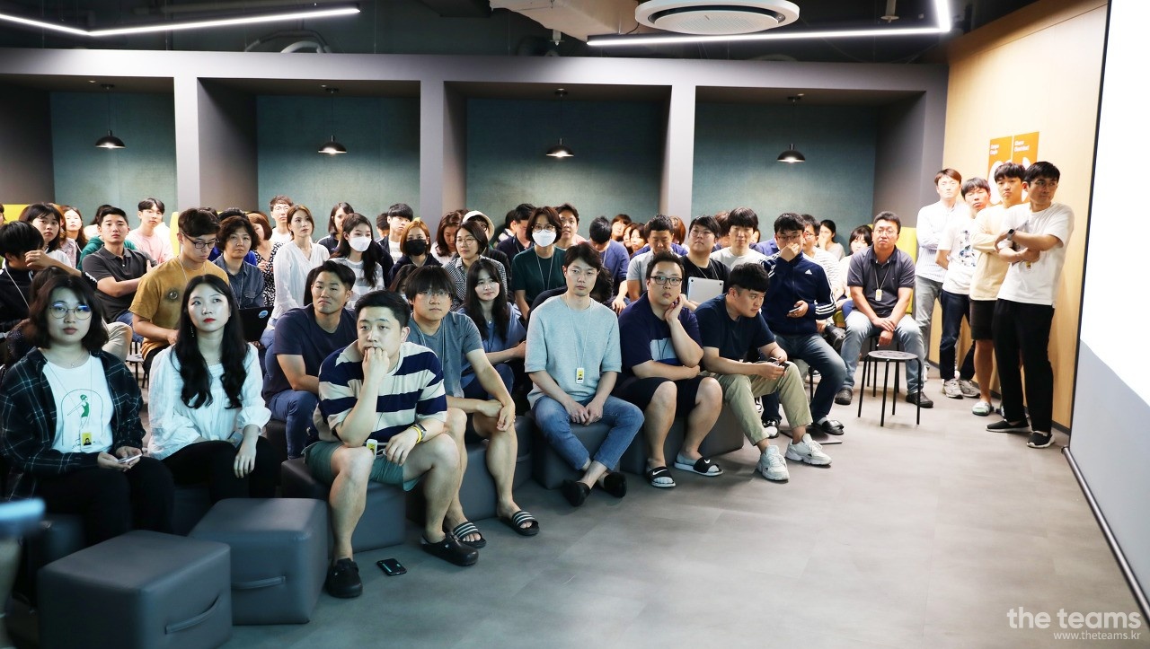 카카오커머스 - [카카오커머스] 선물하기 상품MD파트 어시스턴트 모집 : 채용 메인 사진 (더팀스 제공)